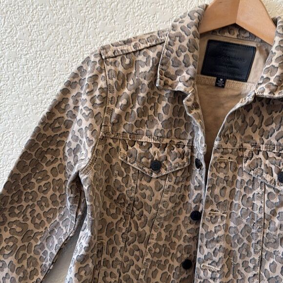 LUCKY BRAND LEOPARD TRUCKER JEAN JACKET NWT SIZE Medium - Picture 8 of 11